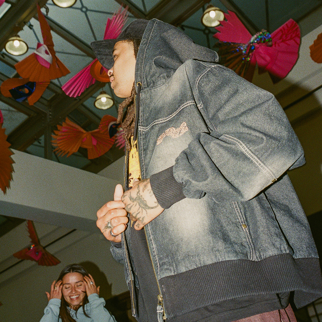 DIME MTL(ダイム モントリオール)| HOODED UTILITY JACKET / SANDBLASTED BLACK | スノーボード・スケートボードのTACTICS JAPAN