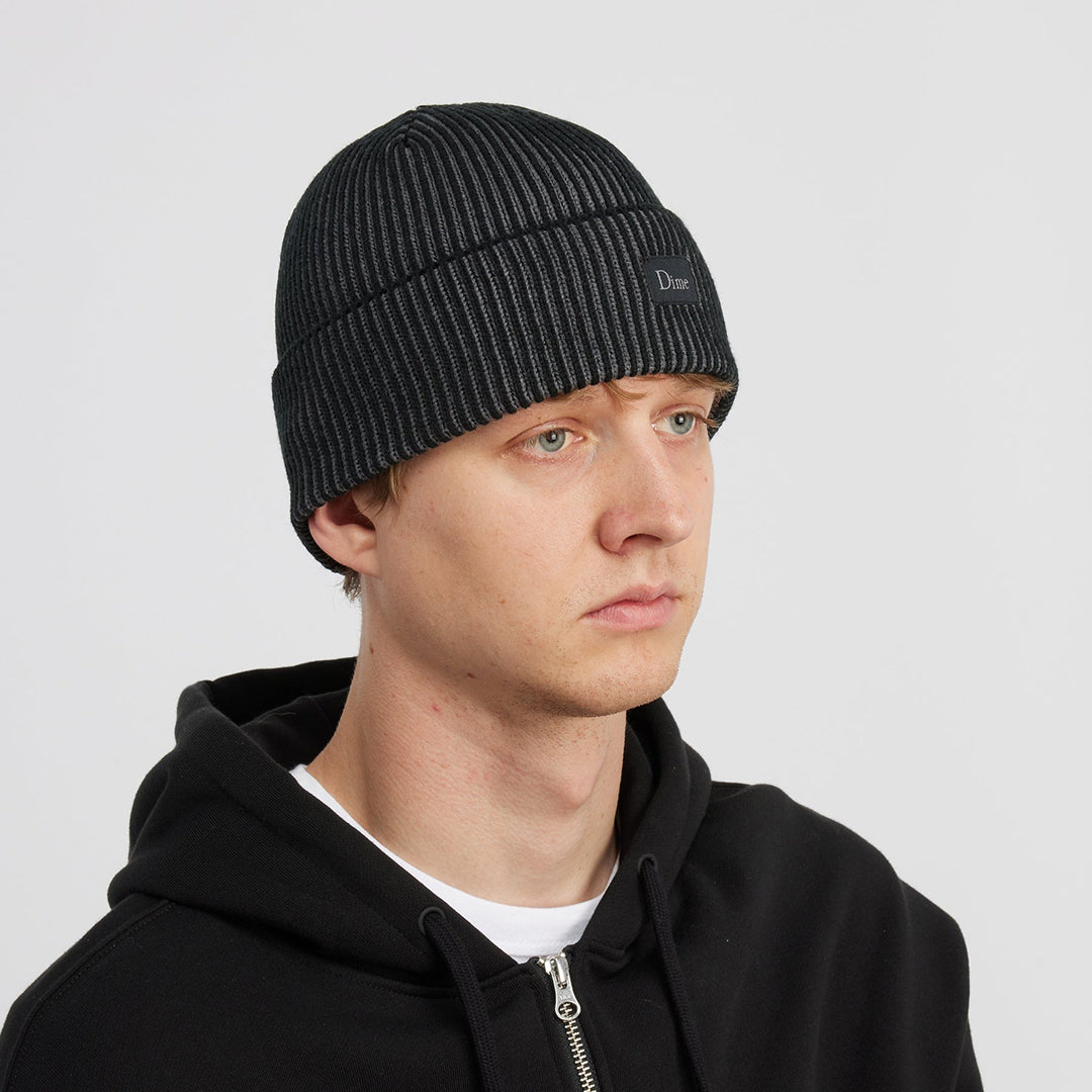 DIME MTL(ダイム モントリオール)| CLASSIC RIB BEANIE / BLACK / CHARCOAL | スノーボード・スケートボードのTACTICS JAPAN