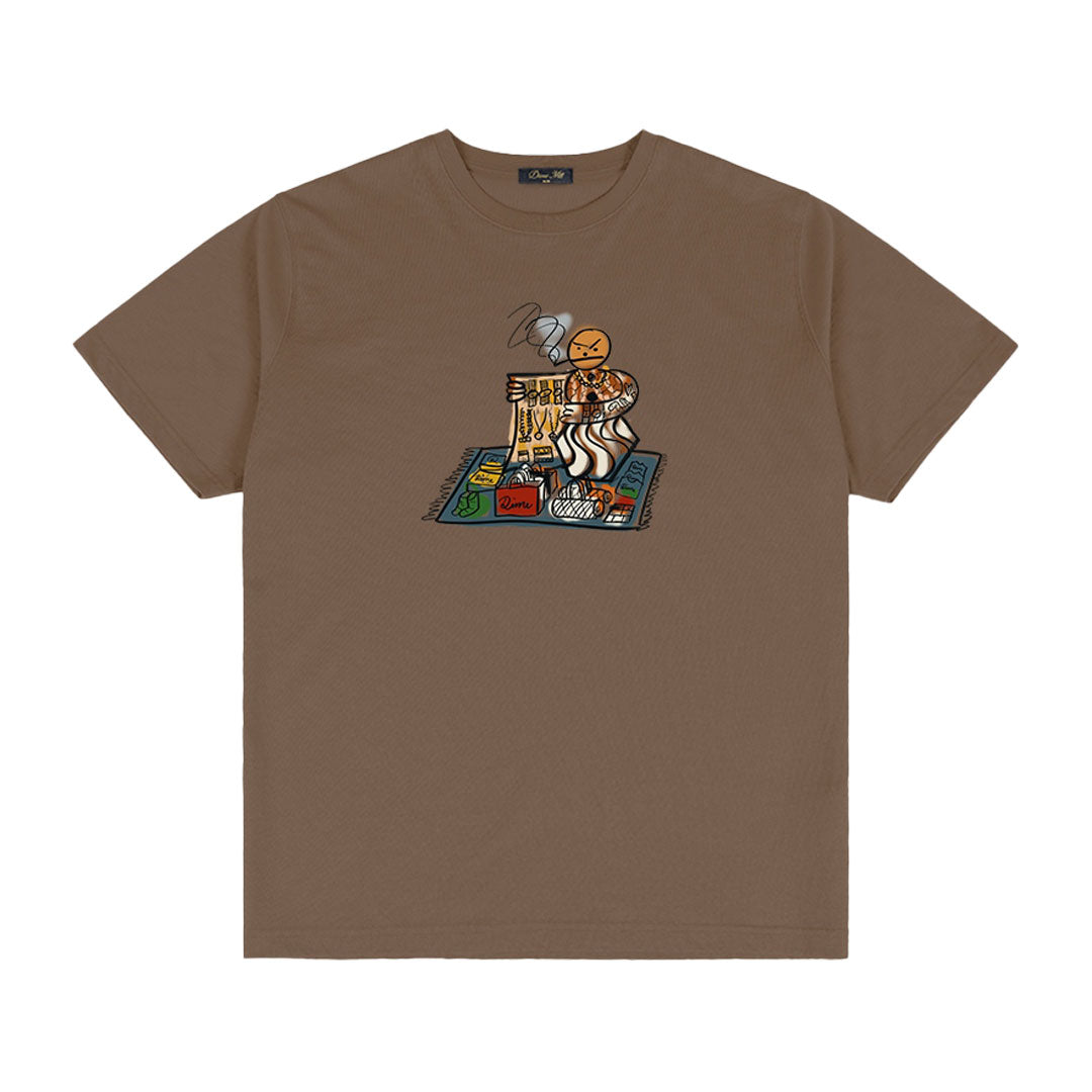 DIME MTL(ダイム モントリオール) | SNACKMAN DEALER T-SHIRT / CHOCOLATE | スノーボード・スケートボードのTACTICS JAPAN