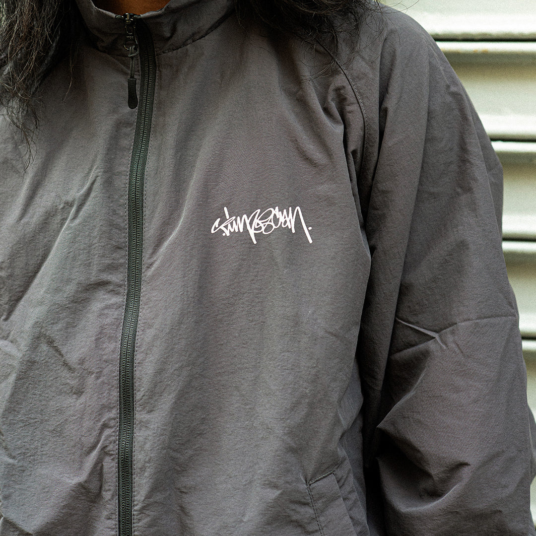 TIMESCAN(タイムスキャン)| SCRIPT LOGO WINDBREAKER | スノーボード・スケートボードのTACTICS JAPAN
