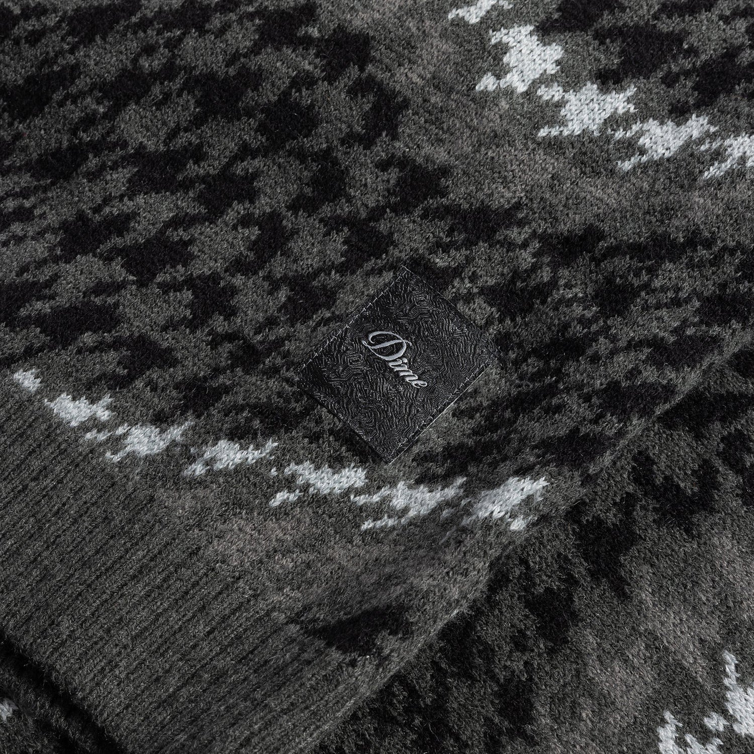 HOUNDSTOOTH KNIT / COAL