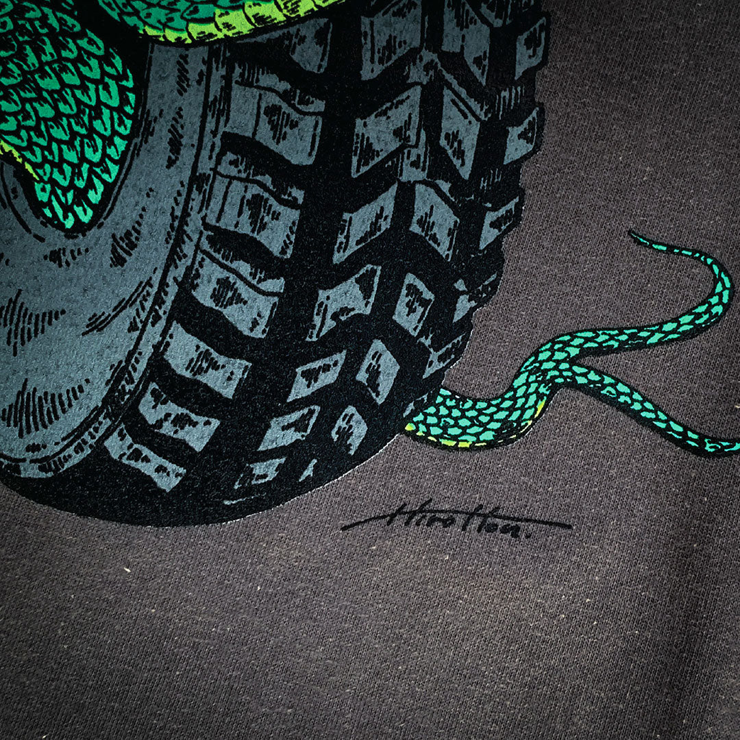 TIMESCAN(タイムスキャン)| TWIN SERPENT T-SHIRT / DARK GREY | スノーボード・スケートボードのTACTICS JAPAN