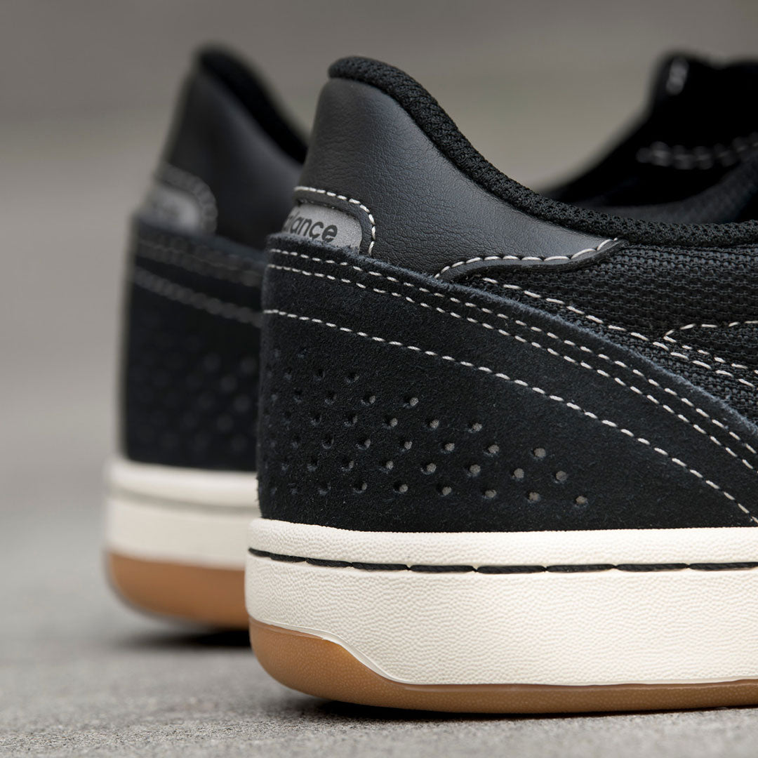 NEW BALANCE NUMERIC(ニューバランス ヌメリック)| UN440BCO V2 / BLACK WITH SEA SALT | スノーボード・スケートボードのTACTICS JAPAN