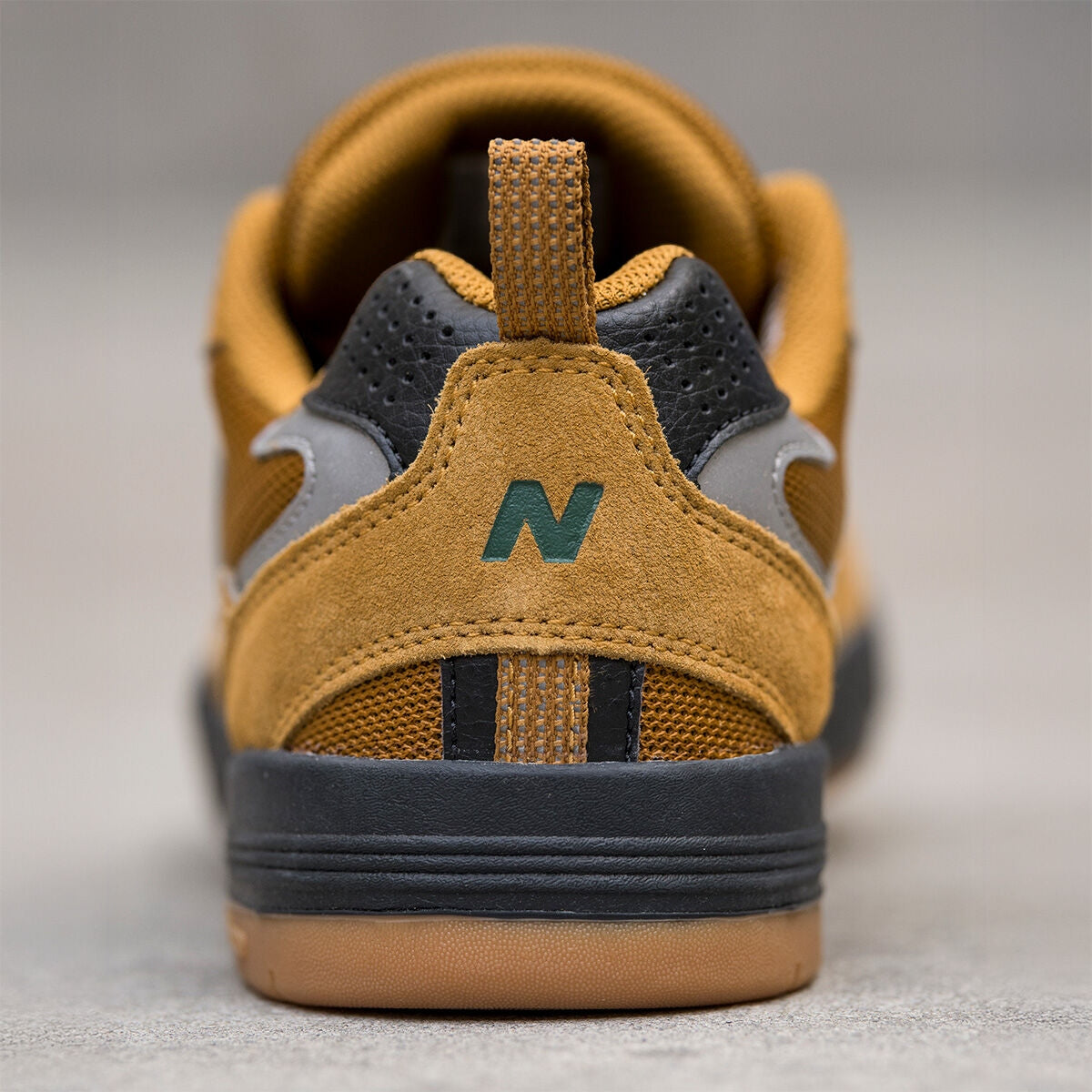NEW BALANCE NUMERIC(ニューバランス ヌメリック)| UN808L | スノーボード・スケートボードのTACTICS JAPAN