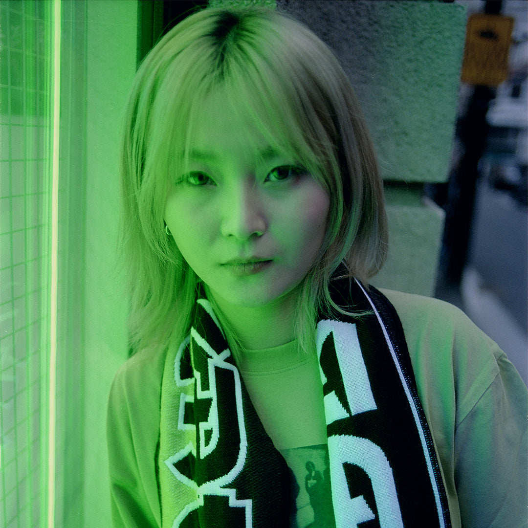 POLAR SKATE CO.(ポーラー スケート カンパニー)| SQUARES FOOTBALL SCARF / ORANGE/GREY | スノーボード・スケートボードのTACTICS JAPAN