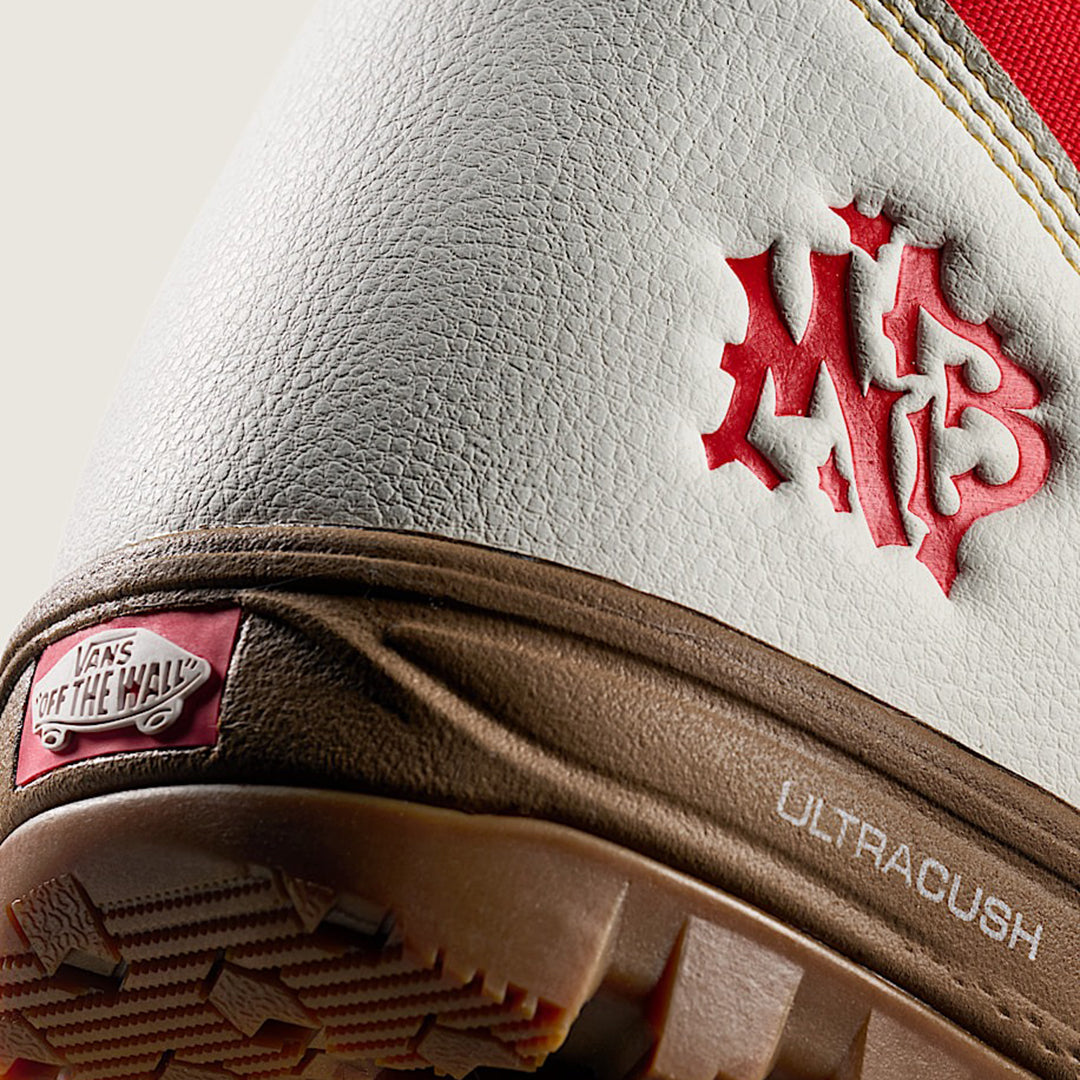 VANS SNOW(ヴァンズ スノー)| WOMEN'S ENCORE PRO X MIA BROOKES | スノーボード・スケートボードのTACTICS JAPAN