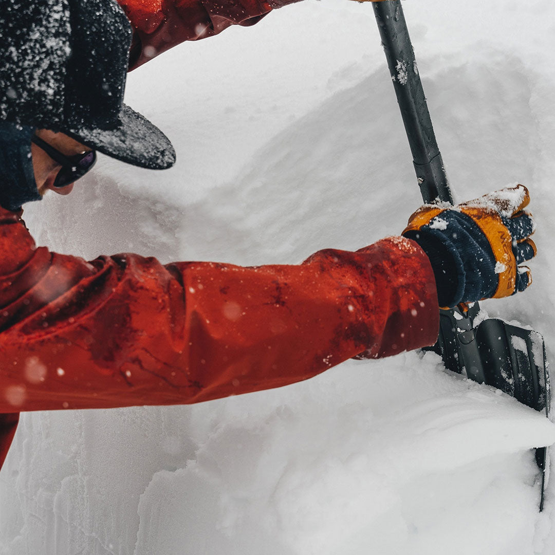 BCA(ビーシーエー)| DOZER 2T AVALANCHE SHOVEL 2027 / GREY | スノーボード・スケートボードのTACTICS JAPAN