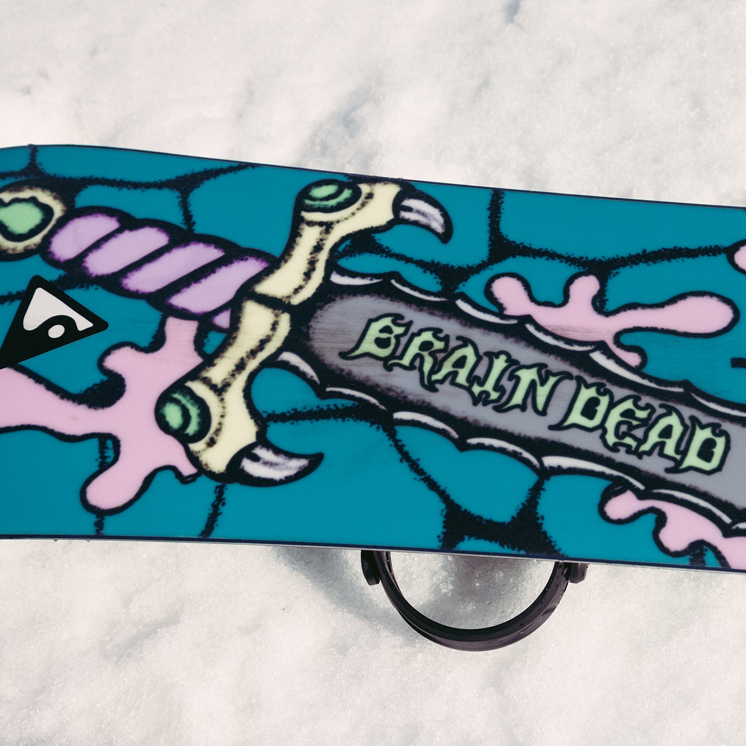 K2 X BRAIN DEAD PASSPORT SNOWBOARD