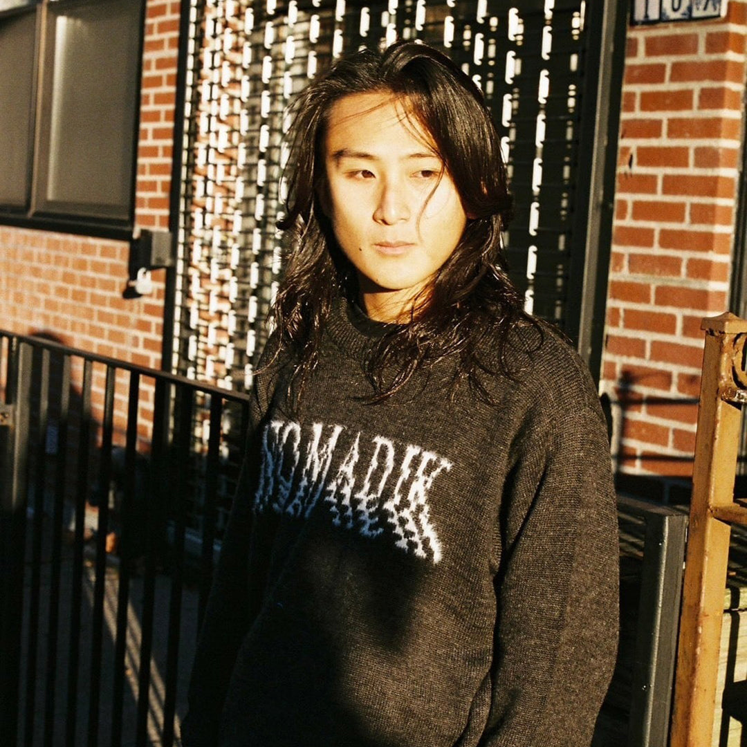 NOMADIK(ノマディック)| JACQUARD SWEATER 2026 / GRAY/WHITE | スノーボード・スケートボードのTACTICS JAPAN