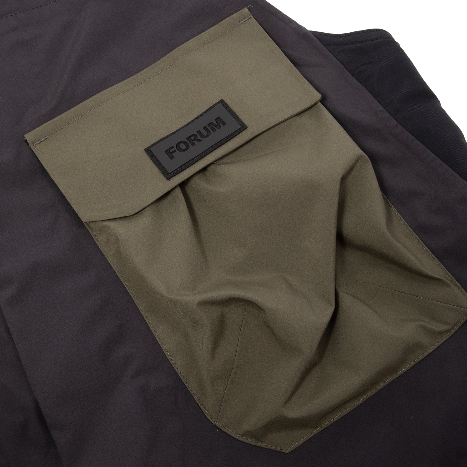 FORUM SNOWBOARDS(フォーラム スノーボード)| FORUM 3-LAYER BACKCOUNTRY BIB / BLACK | スノーボード・スケートボードのTACTICS JAPAN