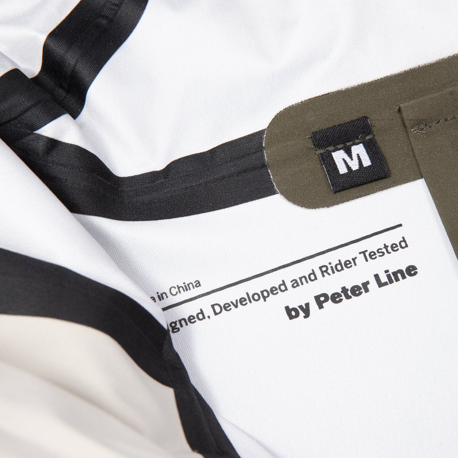FORUM SNOWBOARDS(フォーラム スノーボード)| FORUM 3-LAYER BACKCOUNTRY JACKET / ESTATE / SPIKED OLIVE | スノーボード・スケートボードのTACTICS JAPAN