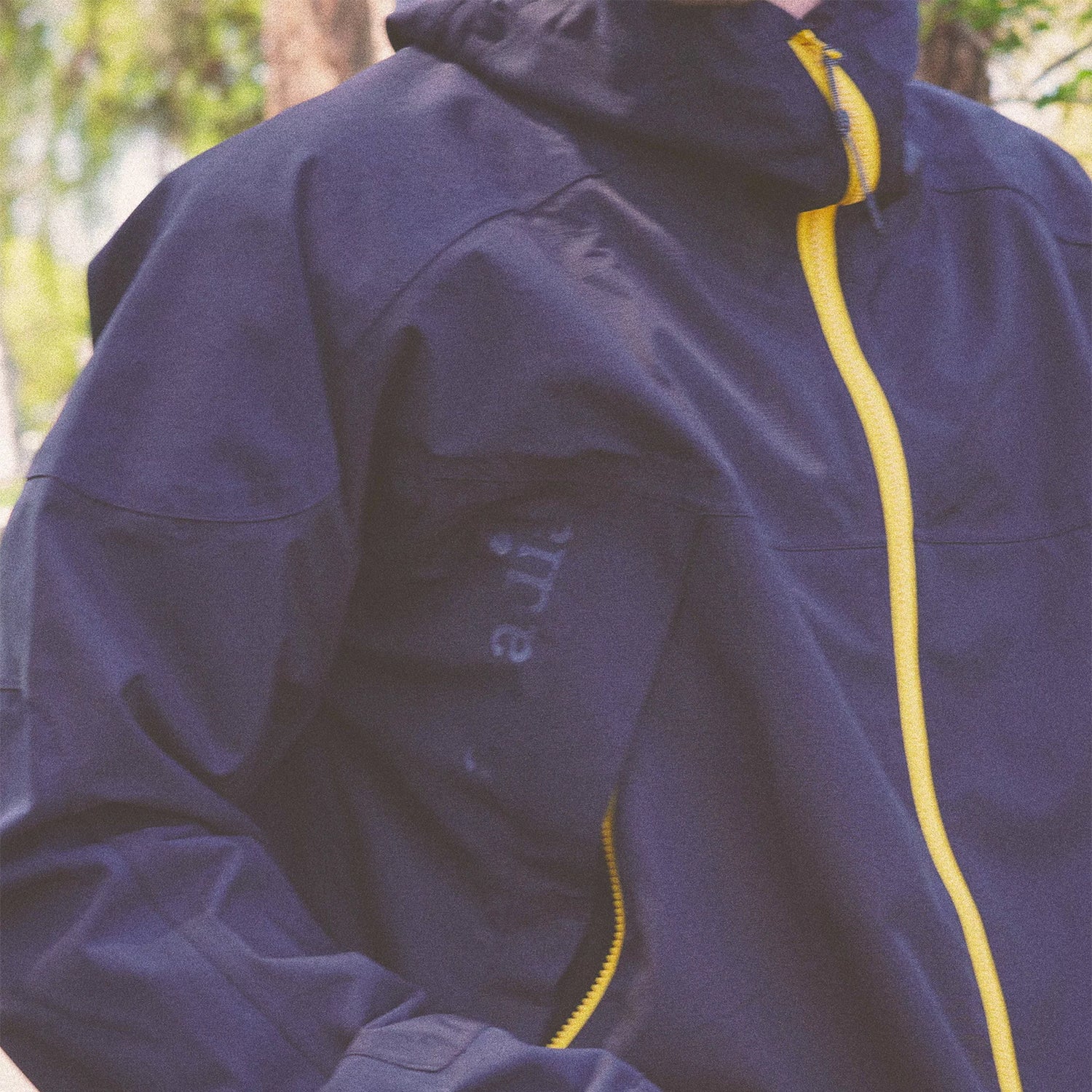 TACTICS(タクティクス)| TACTICS CASCADIA 3L RAINBREAKER JACKET | スノーボード・スケートボードのTACTICS JAPAN