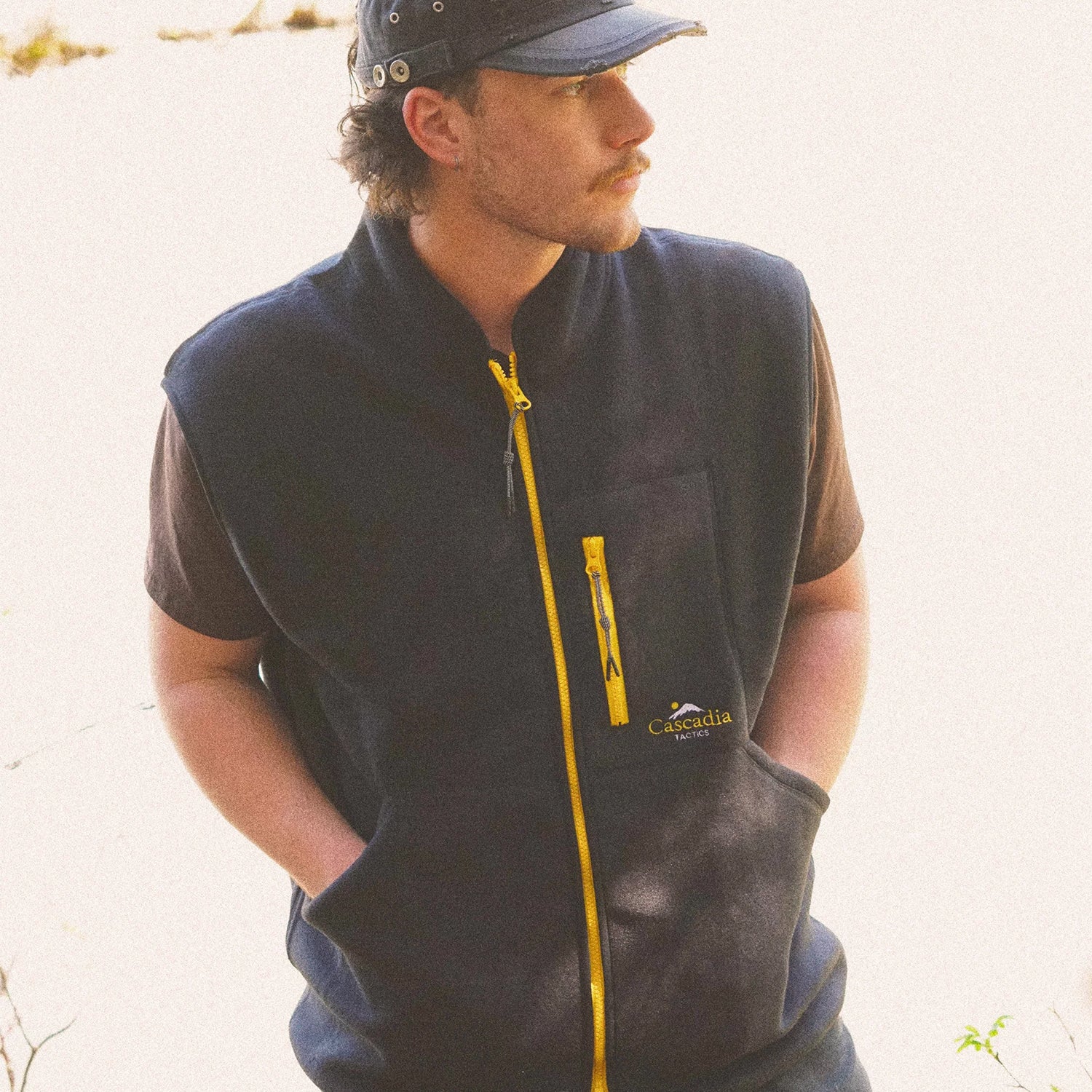 TACTICS(タクティクス)| TACTICS CASCADIA POLARTEC FLEECE VEST | スノーボード・スケートボードのTACTICS JAPAN