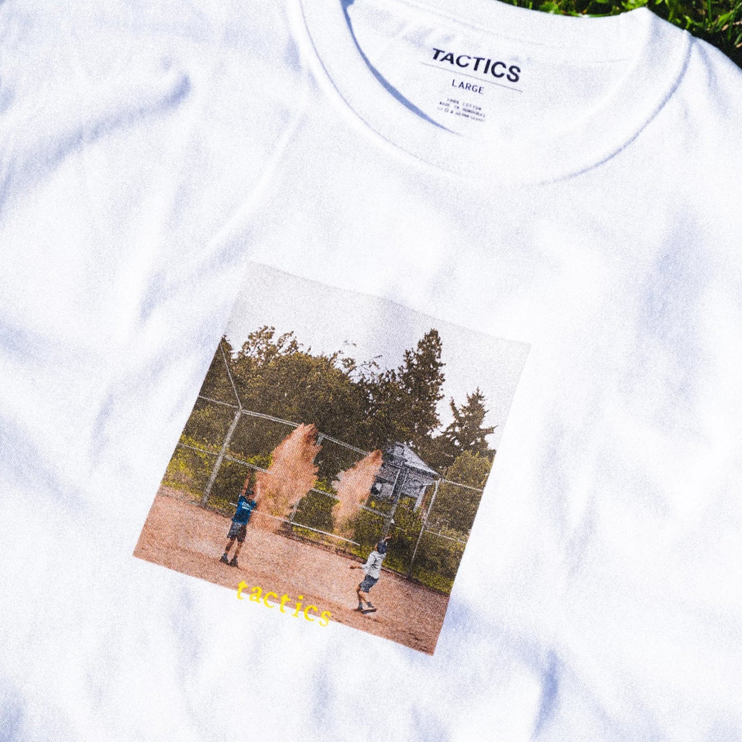 TACTICS(タクティクス)tactics-sand-monsters-t-shirt-white