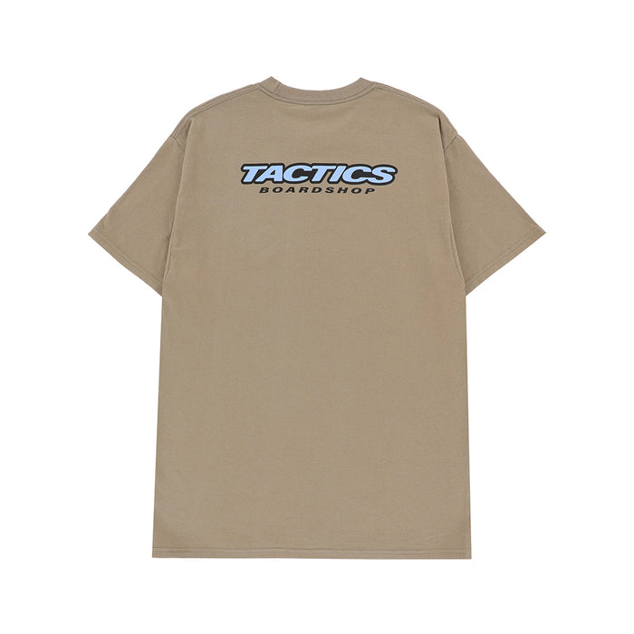 TACTICS(タクティクス)| THROWBACK LOGO T-SHIRT / LIGHT BROWN | スノーボード・スケートボードのTACTICS JAPAN