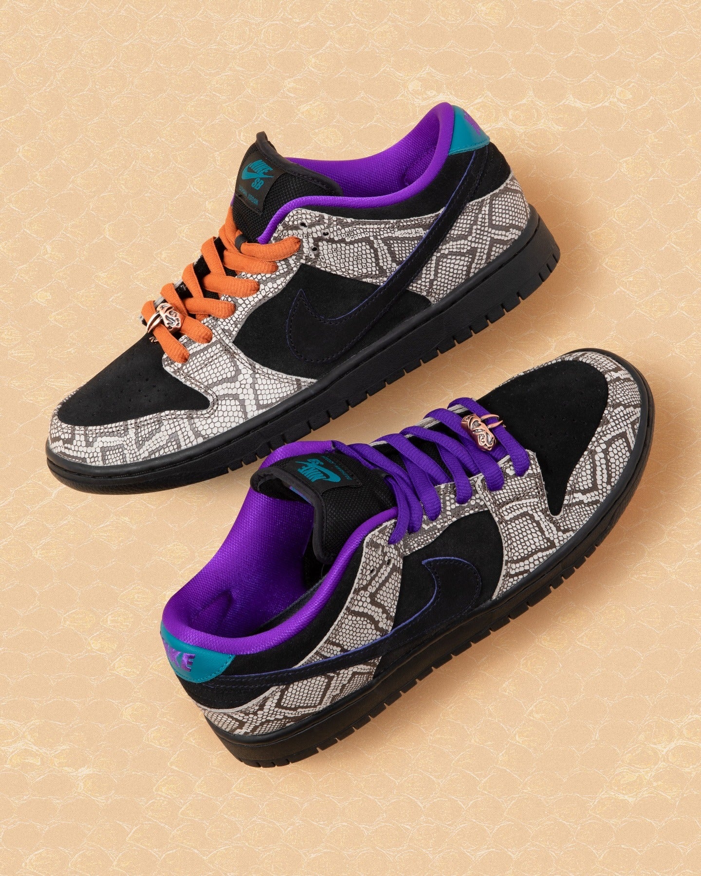 NIKE SB(ナイキ スケートボーディング)| NIKE SB DUNK LOW PRO QS "DASHAWN JORDAN" | スノーボード・スケートボードのTACTICS JAPAN