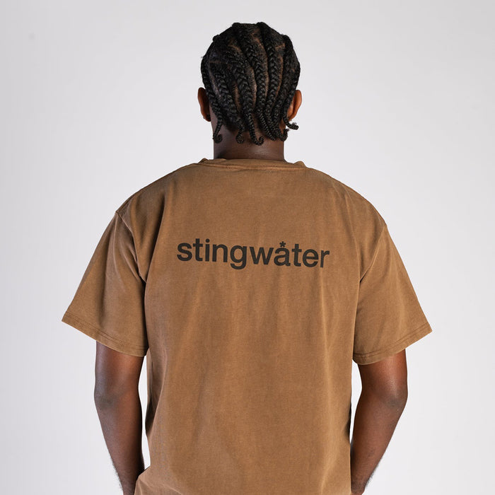 STINGWATER(スティングウォーター)| MINI CRISIS T-SHIRT / FADED BROWN | スノーボード・スケートボードのTACTICS JAPAN
