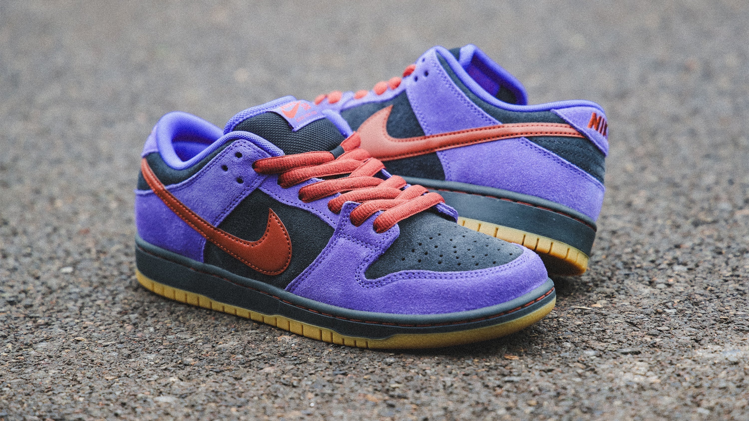NIKE SB DUNK LOW PRO "PERSIAN BIOLET AND CINNAMON" 