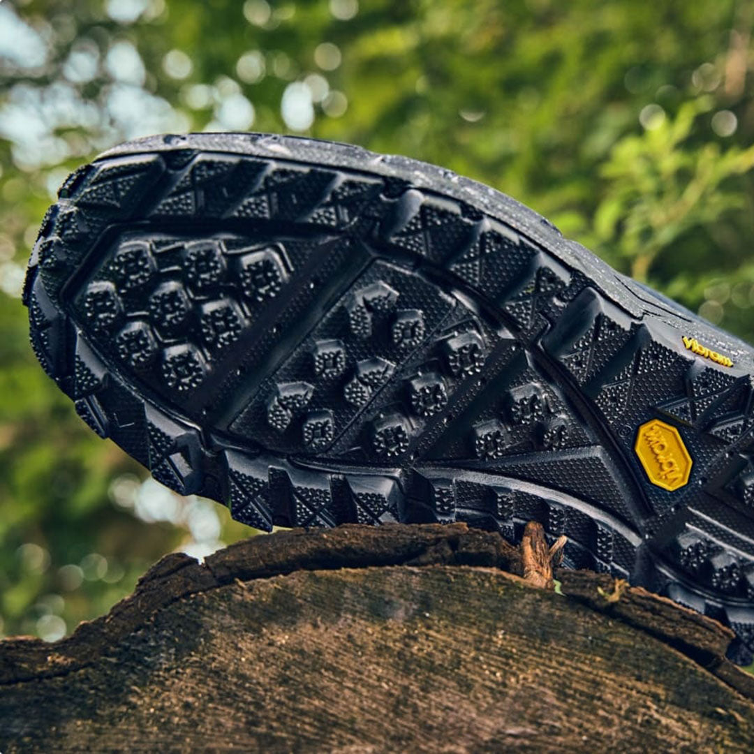 HOKA（ホカ）| TOR SUMMIT / BLACK/BLACK | スノーボード・スケートボードのTACTICS JAPAN