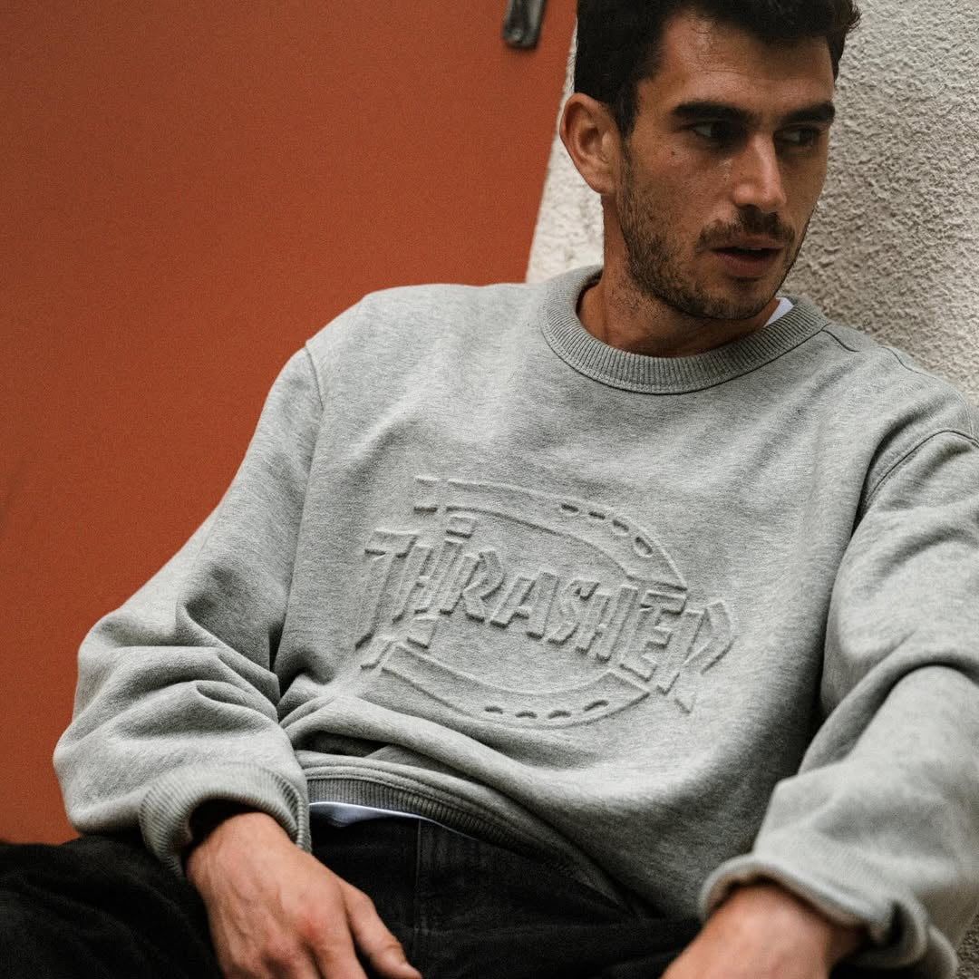 DICKIES SKATEBOARDING（ディッキーズ スケートボーディング）| DICKIES X THRASHER SWEATSHIRT / GREY MELANGE | スノーボード・スケートボードのTACTICS JAPAN