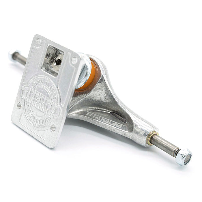 INDEPENDENT TRUCKS（インディペンデント トラック）| STAGE 11 FORGED TITANIUM SILVER | スノーボード・スケートボードのTACTICS JAPAN