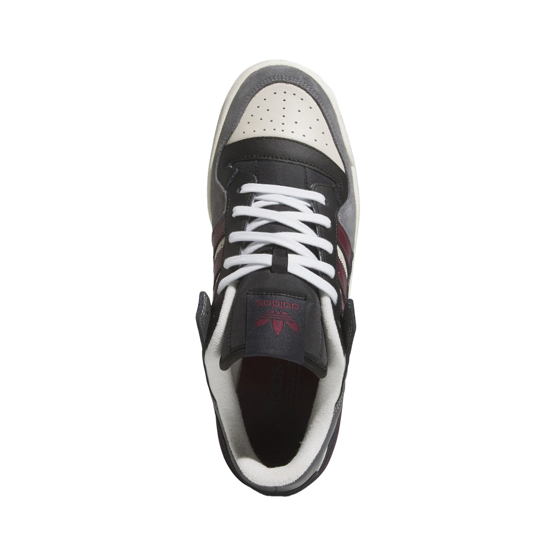 ADIDAS SKATEBOARDING（アディダス スケートボーディング）| FORUM 84 LOW ADV / GREY/MAROON | スノーボード・スケートボードのTACTICS JAPAN