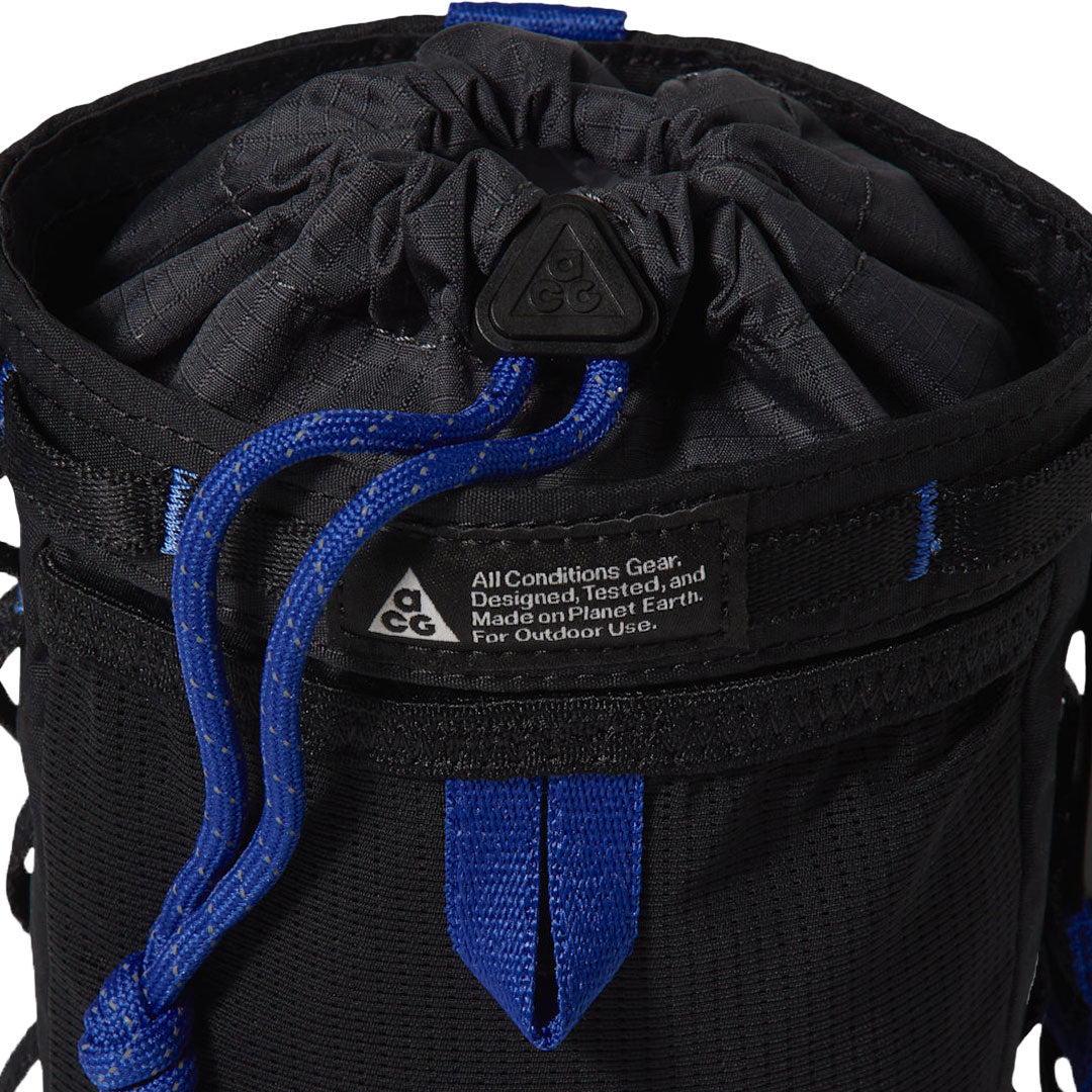 NIKE ACG（ナイキ エーシージー）| NIKE ACG CHALK BAG / BLACK/ANTHRACITE/SUMMIT WHITE | スノーボード・スケートボードのTACTICS JAPAN
