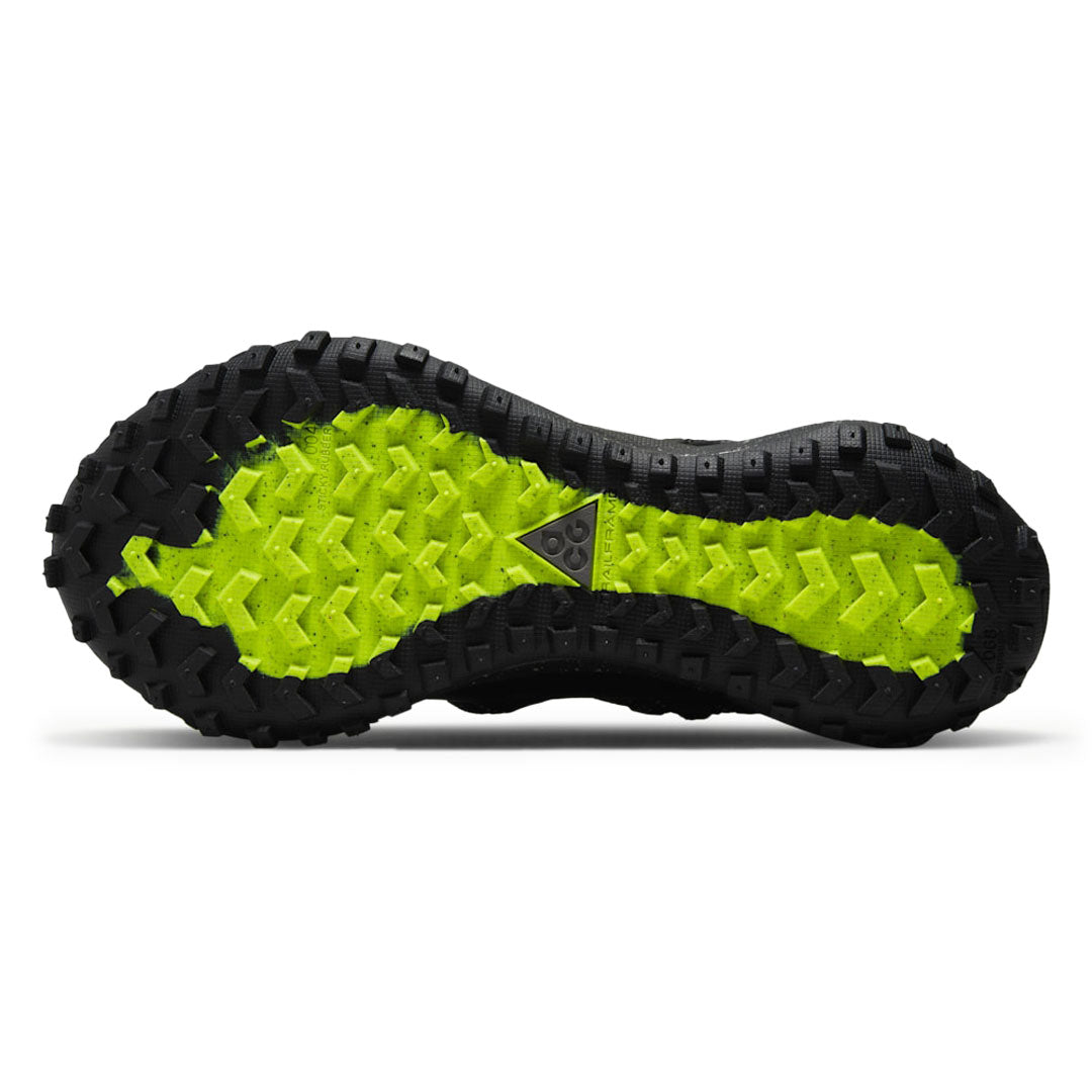 NIKE ACG（ナイキ エーシージ）| NIKE ACG MOUNTAIN FLY LOW GORE-TEX SE / DARK SMOKE GREY | スノーボード・スケートボードのTACTICS JAPAN