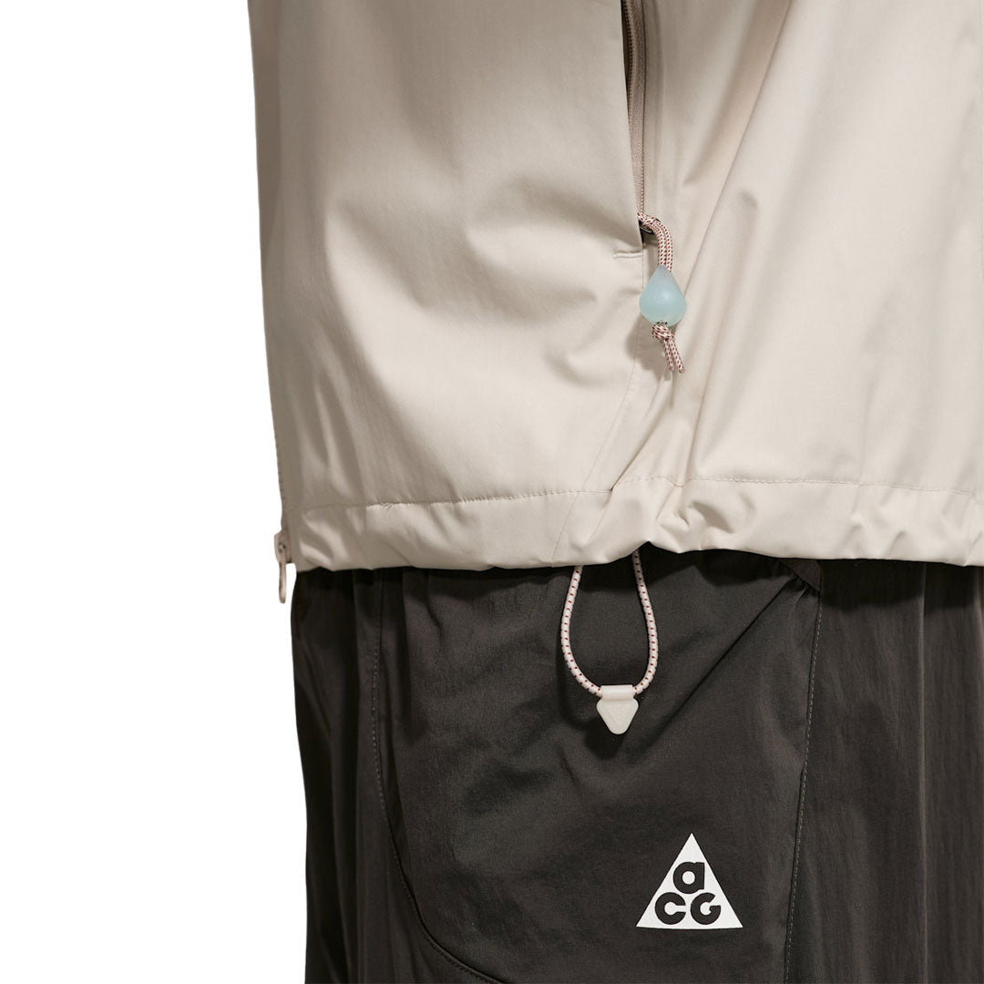 NIKE ACG（ナイキ エーシージー）| NIKE ACG PHANTAZMA STORM-FIT ADV JACKET / CREAM II/LIGHT OREWOOD BROWN | スノーボード・スケートボードのTACTICS JAPAN