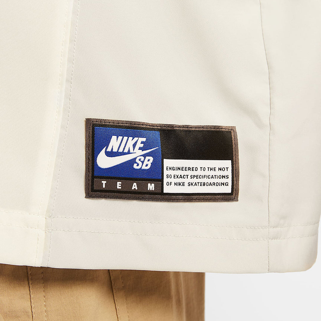 NIKE SB（ナイキ スケートボーディング）| NIKE SB DRI-FIT WOVEN SHORT-SLEEVE BOWLER SHIRT / WHITE | スノーボード・スケートボードのTACTICS JAPAN