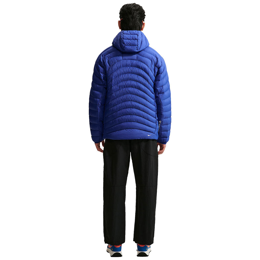 NIKE ACG（ナイキ エーシージー）| NIKE ACG LAVA FLOW THERMA-FIT ADV HOODED JACKET / OLD ROYAL/SUMMIT WHITE | スノーボード・スケートボードのTACTICS JAPAN