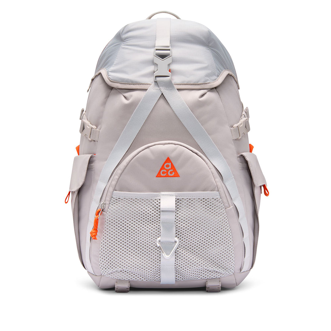 NIKE ACG DAYMAX BACKPACK 25L / COLLEGE GREY/GREY FOG/SAFETY ORANGE