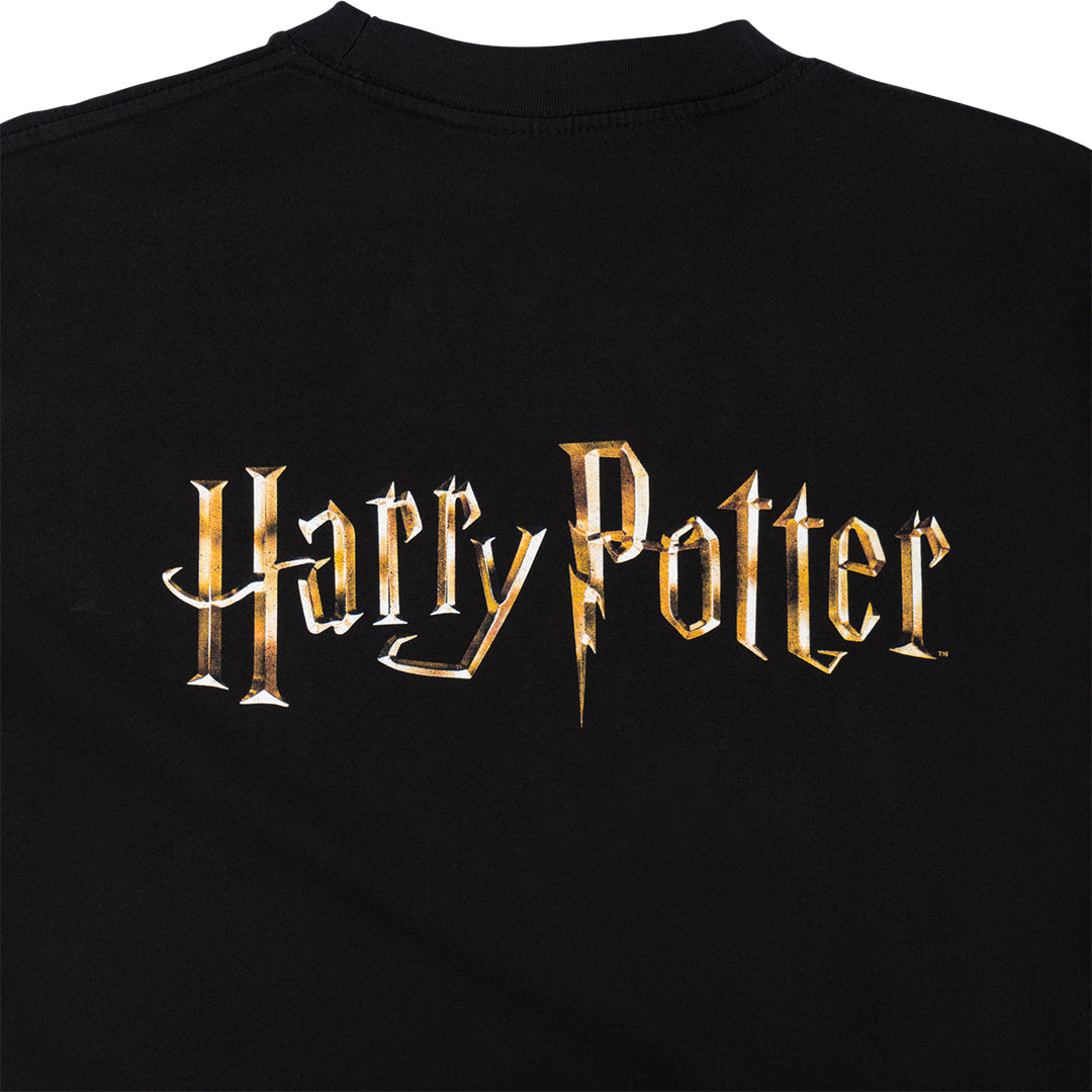WELCOME SKATEBOARDS（ウェルカム スケートボード）| HARRY POTTER X WELCOME ARRIVAL GARMENT-DYED BOXY S/S TEE / BLACK | スノーボード・スケートボードのTACTICS JAPAN
