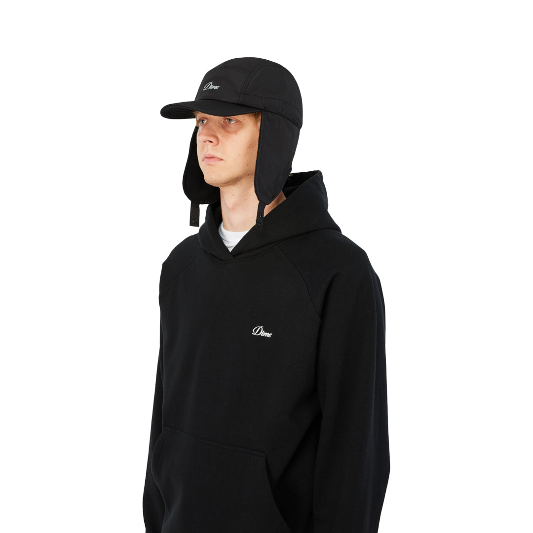 DIME MTL（ダイム モントリオール）| CURSIVE EARFLAP CAP / BLACK | スケートボード・スノーボードのTACTICS JAPAN