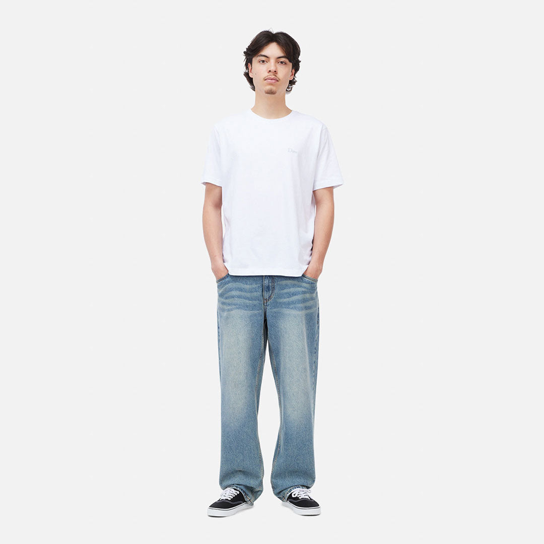 DIME MTL（ダイム モントリオール）| CLASSIC SMALL LOGO T-SHIRT / WHITE | スノーボード・スケートボードのTACTICS JAPAN
