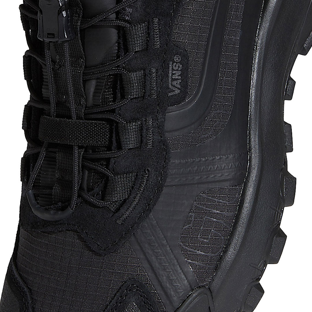 VANS（ヴァンズ）| CROSSPATH XC GORE-TEX / BLACKOUT | スノーボード・スケートボードのTACTICS JAPAN