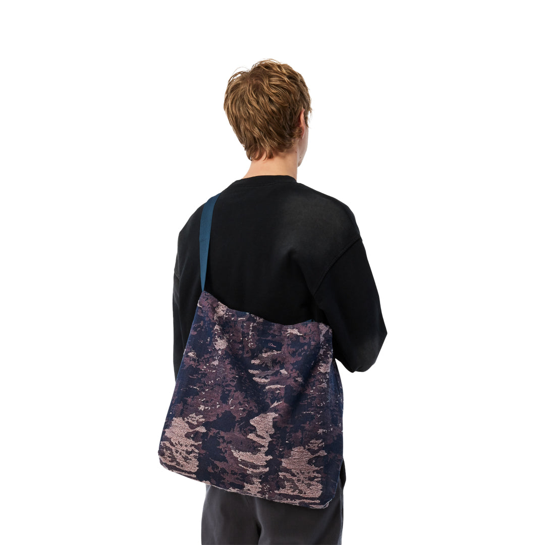DIME MTL（ダイム モントリオール）| DISTRESSED MESSENGER BAG / PINK CAMO | スケートボード・スノーボードのTACTICS JAPAN