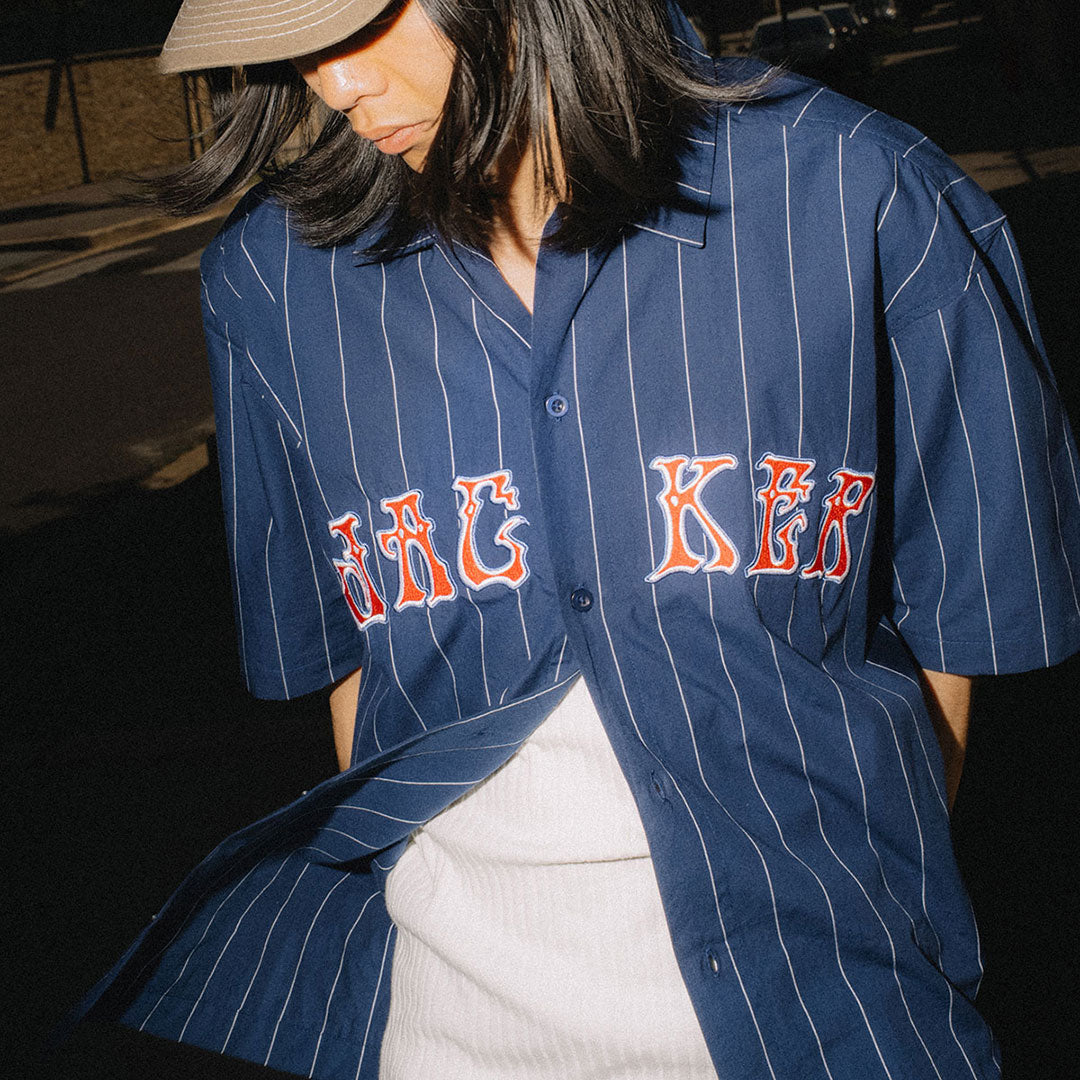 JACKER（ジャッカー）| PALS FONT SHIRT / NAVY | スノーボード・スケートボードのTACTICS JAPAN