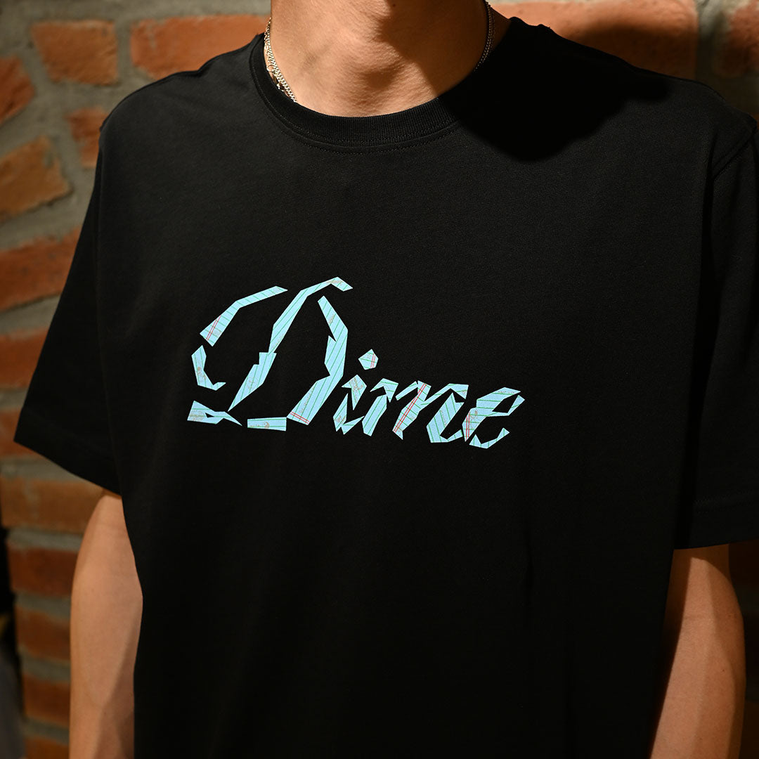 DIME MTL（ダイム モントリオール）| CURSIVE PAPER CUT T-SHIRT / BLACK | スノーボード・スケートボードのTACTICS JAPAN