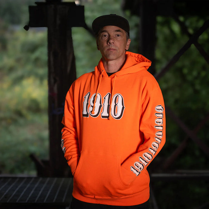 OG FONT PULLOVER FLEECE