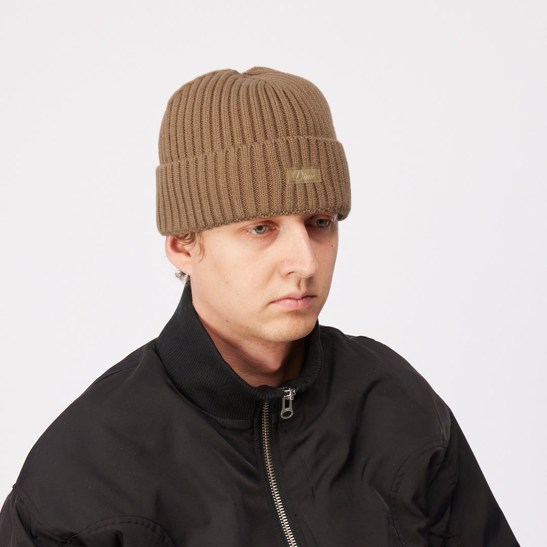 DIME MTL（ダイム モントリオール）| CURSIVE RIB BEANIE / COFFEE | スケートボード・スノーボードのTACTICS JAPAN