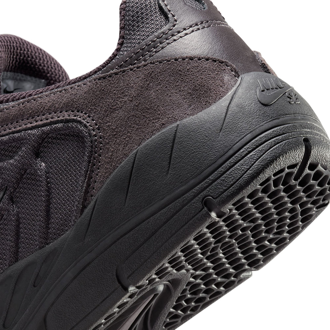 NIKE SB（ナイキ スケートボーディング）| NIKE SB VERTEBRAE / THUNDER GREY/THUNDER | スノーボード・スケートボードのTACTICS JAPAN