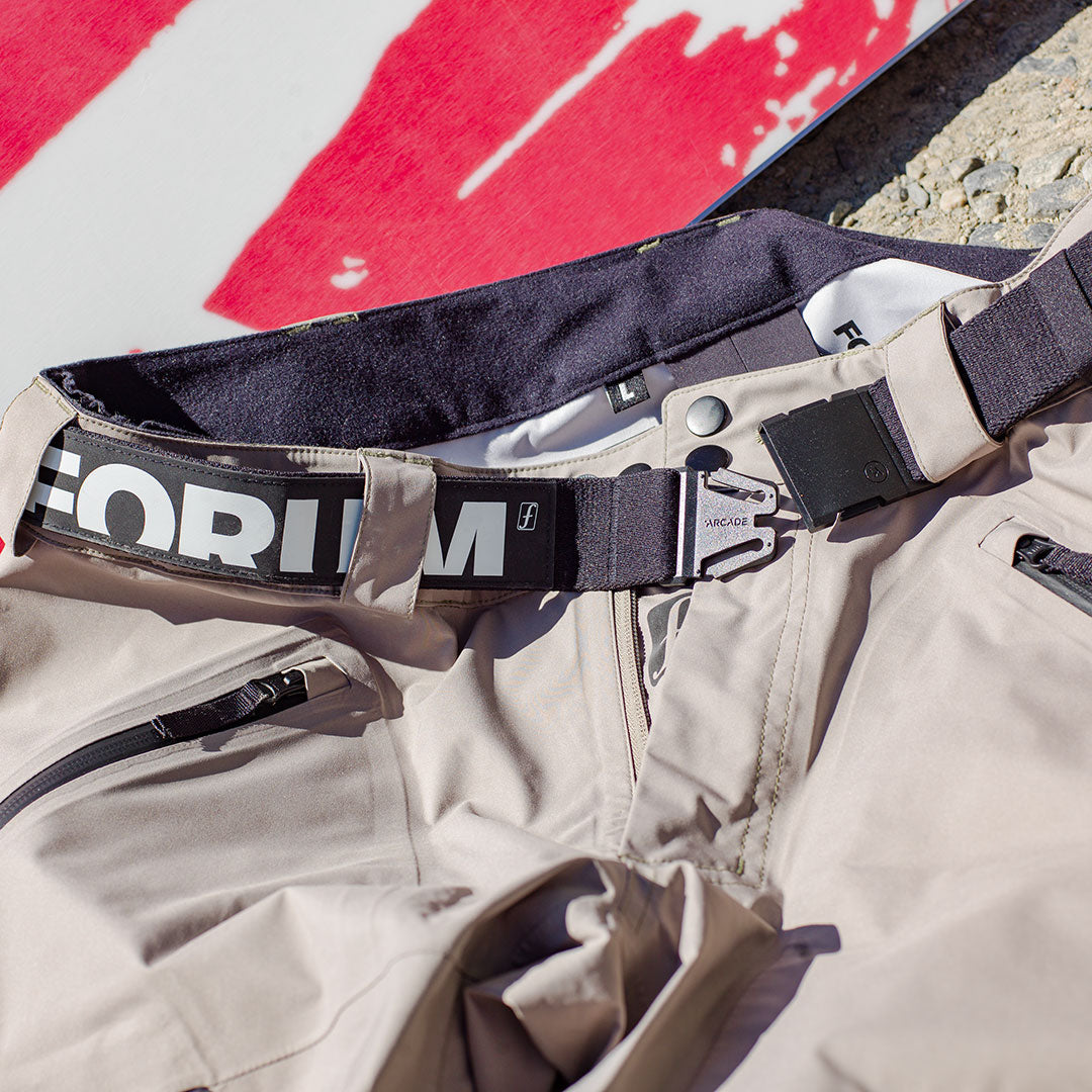 FORUM SNOWBOARDS（フォーラム スノーボード）| FORUM ARCADE BELT / BLACK | スノーボード・スケートボードのTACTICS JAPAN