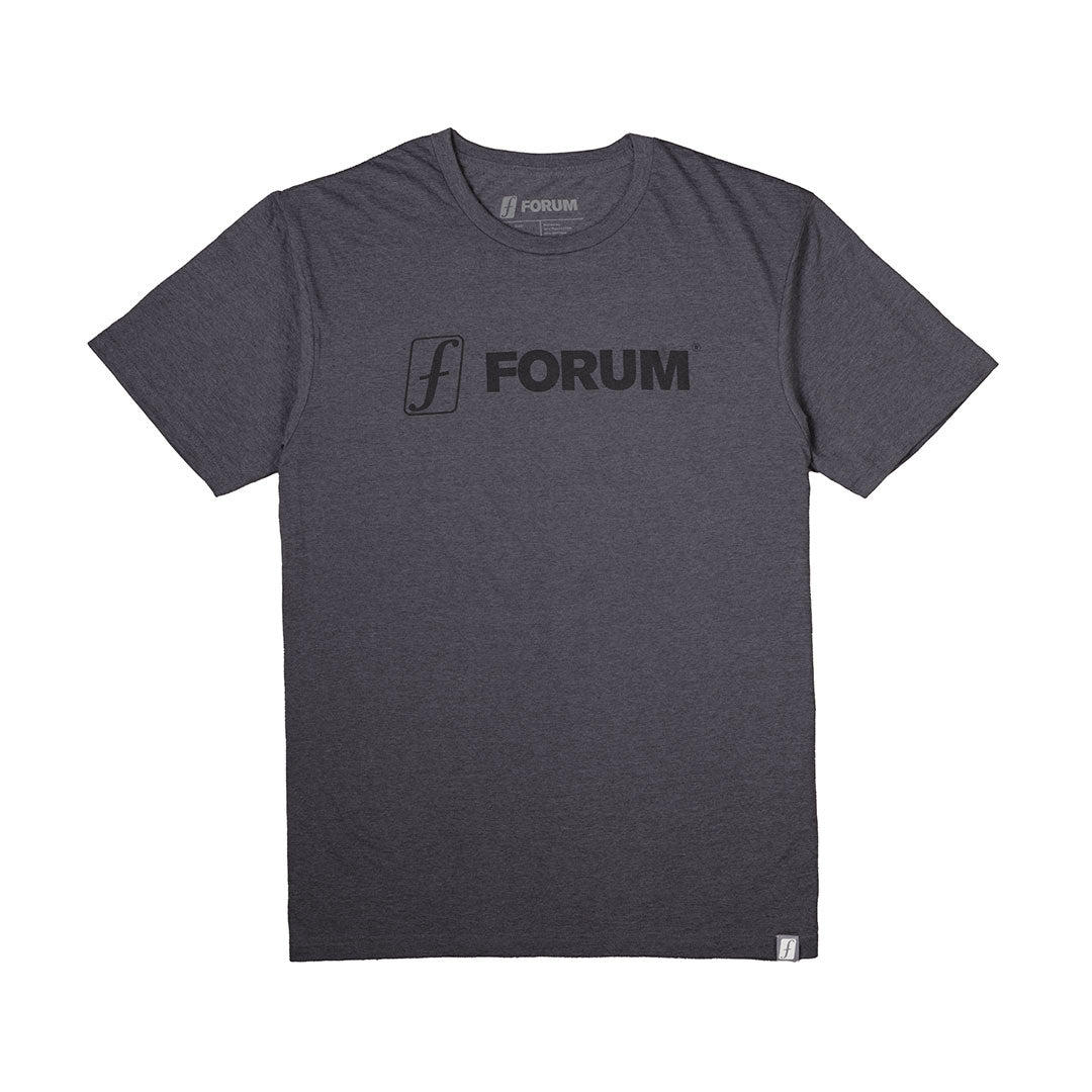 FORUM SNOWBOARDS（フォーラム スノーボード）| FORUM LOCKUP TEE / GRAY | スノーボード・スケートボードのTACTICS JAPAN