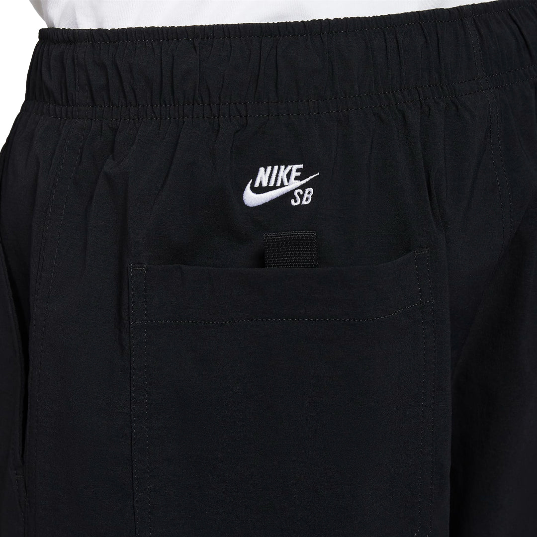 NIKE SB（ナイキ スケートボーディング）| NIKE SB DF KEARNY CARGO PANTS / BLACK/WHITE | スノーボード・スケートボードのTACTICS JAPAN