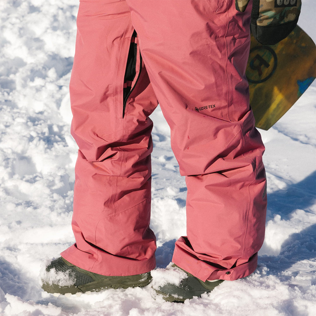 686 （シックス エイト シックス） | WOMEN'S GORE-TEX WILLOW™ INSULATED PANT / ROSEWOOD | スノーボード・スケートボードのTACTICS JAPAN