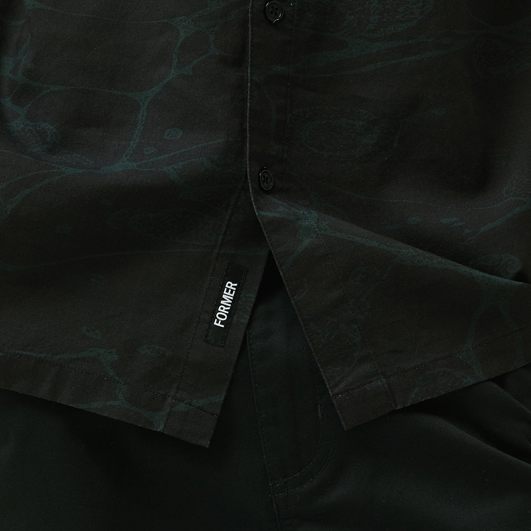 FORMER（フォーマー）| VIVIAN GLOBAL MIND SS SHIRT / BLACK | スノーボード・スケートボードのTACTICS JAPAN