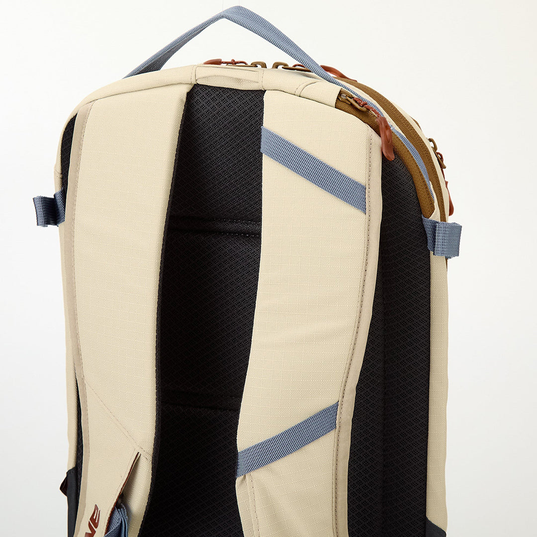 DAKINE（ダカイン）| HELI BACKPACK 12L / BRR | スノーボード・スケートボードのTACTICS JAPAN