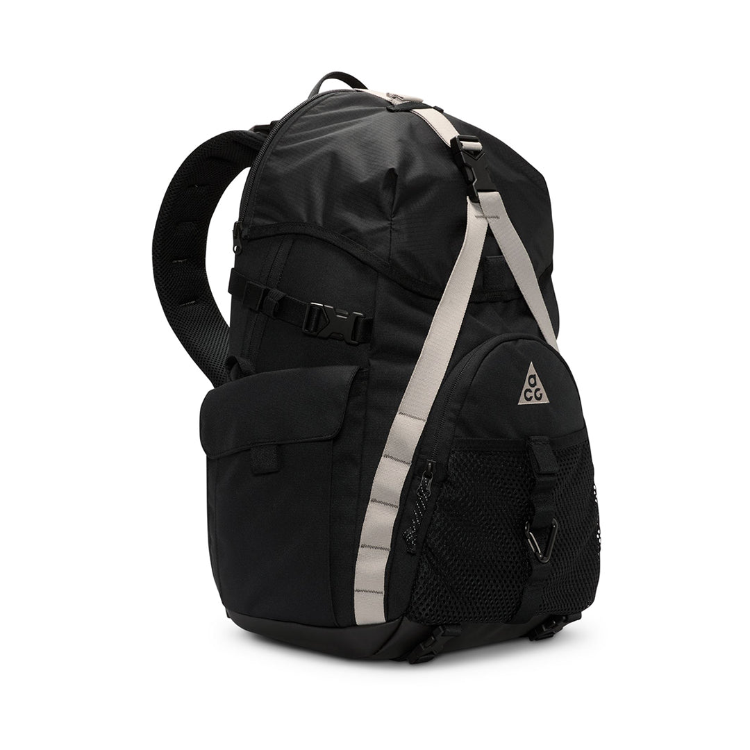 NIKE ACG（ナイキ オールコンディションズギア）| NIKE ACG DAYMAX BACKPACK 25L | スノーボード・スケートボードのTACTICS JAPAN