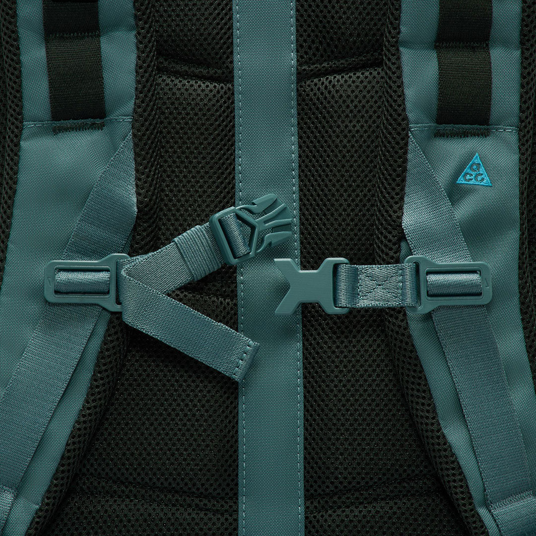 NIKE ACG（ナイキ エーシージー）| NIKE ACG DAYMAX BACKPACK 25L